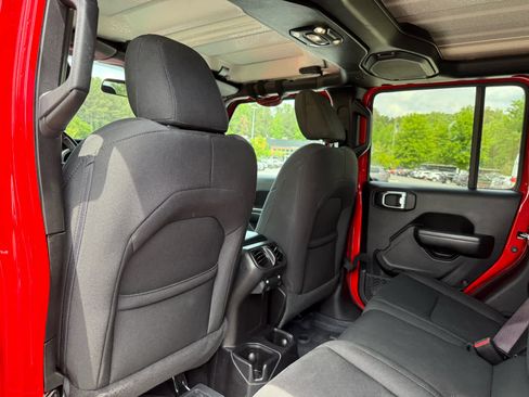 Used 2021 Jeep Gladiator Sport image 26