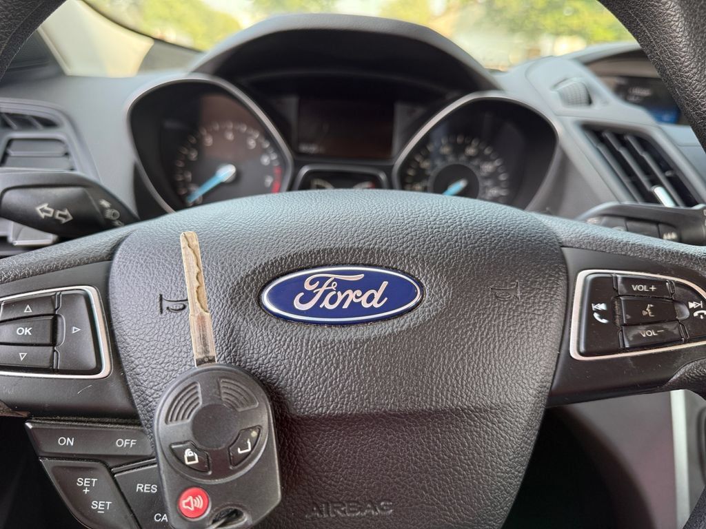 Used 2018 Ford Escape S FWD image 41