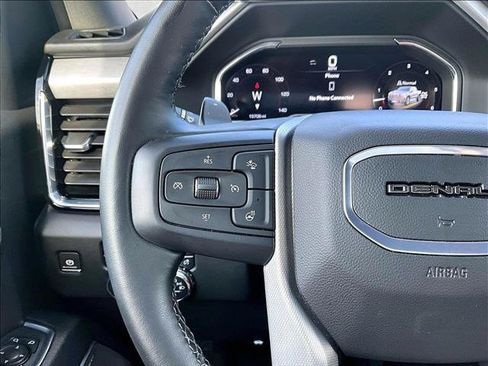Used 2024 GMC Sierra 1500 Denali w/ Technology Package AWD/4WD image 18