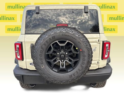 New 2026 Ford Bronco Badlands AWD/4WD image 14