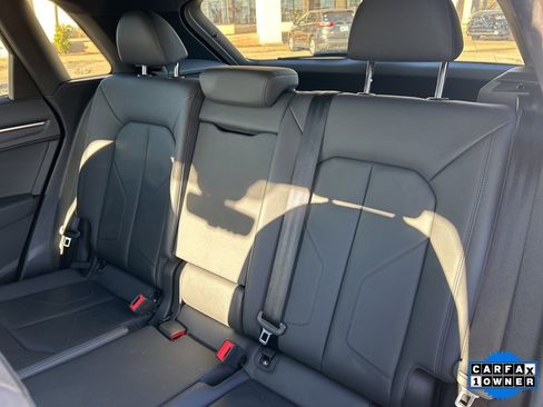 Used 2024 Audi Q3 2.0T Premium image 15