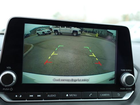 Used 2024 Nissan Sentra SV w/ All-Weather Package image 27