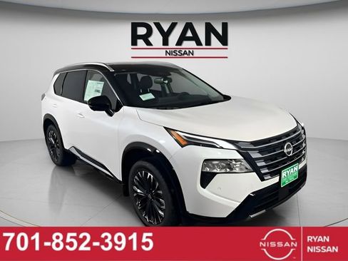 Certified 2025 Nissan Rogue Platinum w/ Platinum Premium Package image 1