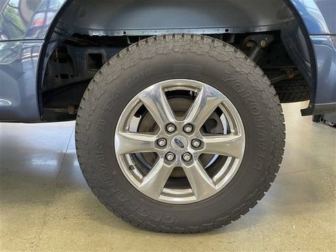 Used 2019 Ford F150 XLT w/ Equipment Group 302A Luxury AWD/4WD image 33