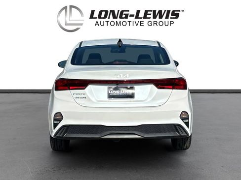 Used 2024 Kia Forte LXS w/ LXS Technology Package FWD image 5