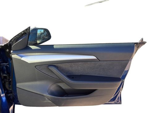 Used 2021 Tesla Model 3 Performance image 41