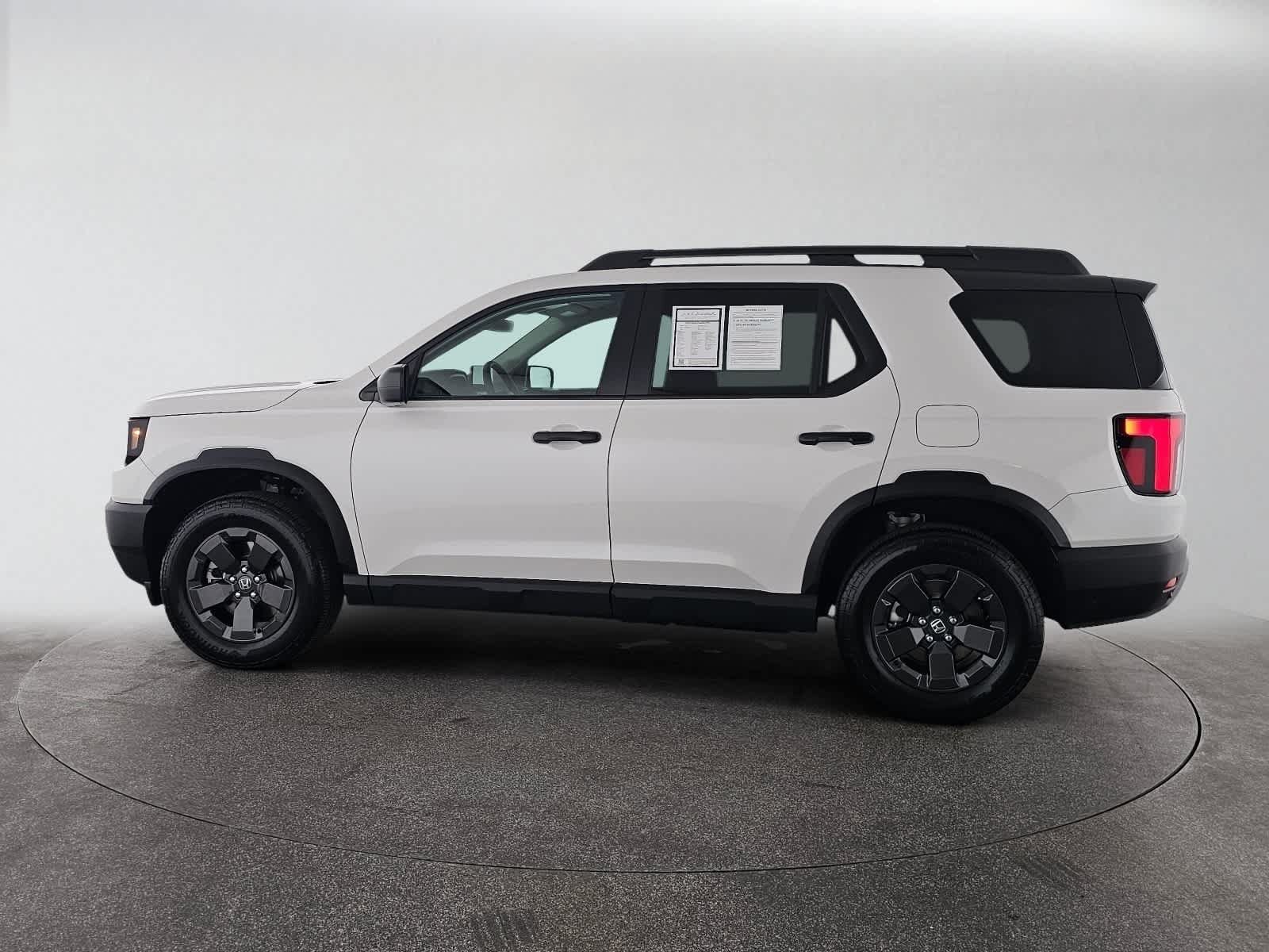 Certified 2026 Honda Passport RTL image 6