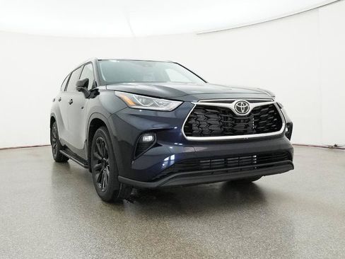 New 2026 Toyota Highlander Limited AWD/4WD image 33