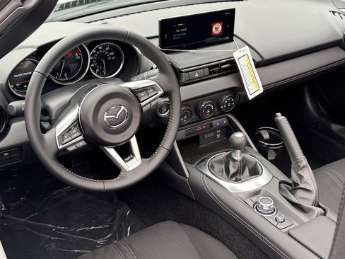 New 2026 MAZDA MX-5 Miata Club RWD image 9