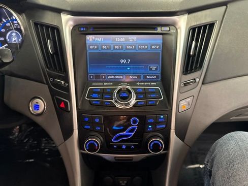Used 2012 Hyundai Sonata SE w/ Navigation & Sunroof Pkg FWD image 15
