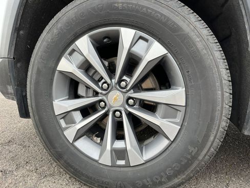 Used 2025 Chevrolet Equinox LT image 29