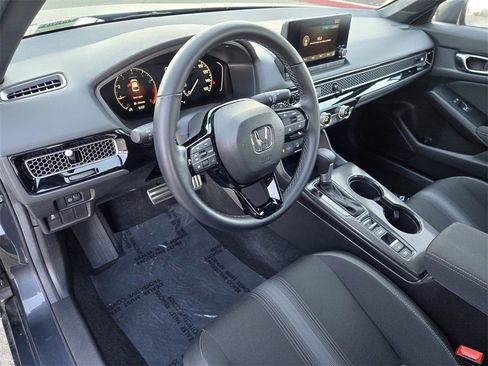 Used 2025 Honda Civic Sport image 18