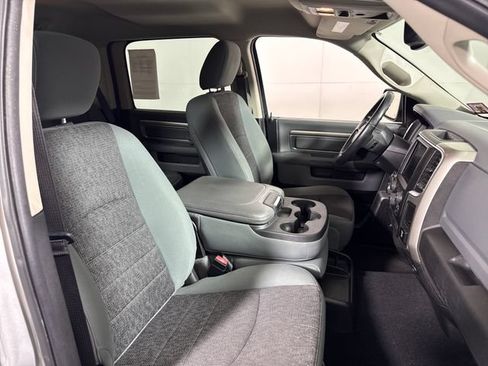 Used 2019 RAM 1500 Big Horn AWD/4WD image 13