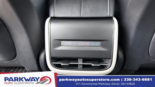 Certified 2025 Lincoln Nautilus Premier AWD/4WD image 15
