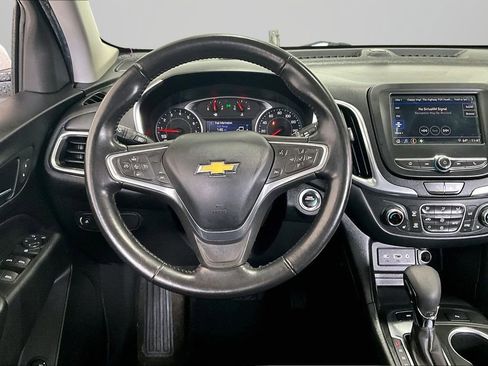 Used 2022 Chevrolet Equinox LT image 8