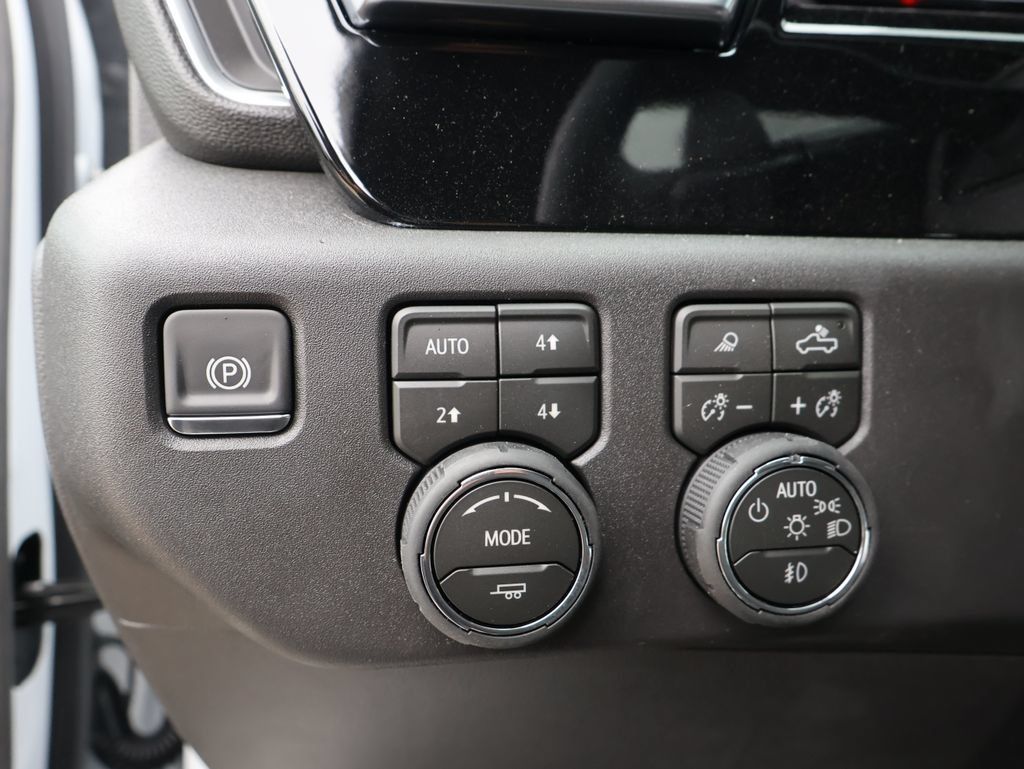 New 2026 Chevrolet Silverado 1500 LT Trail Boss w/ LT Trail Boss Premium Package AWD/4WD image 14