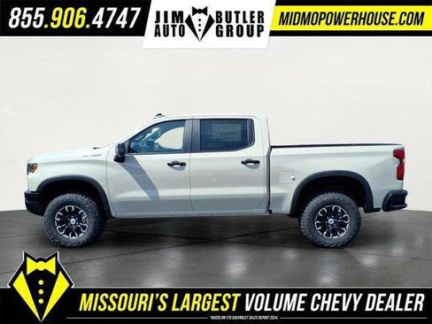 New 2026 Chevrolet Silverado 1500 ZR2 AWD/4WD image 2