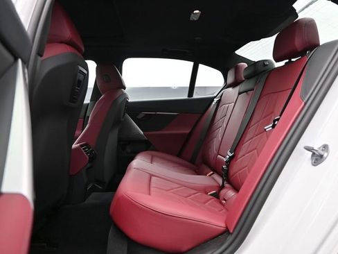 Used 2025 BMW 530i xDrive w/ Premium Package image 12