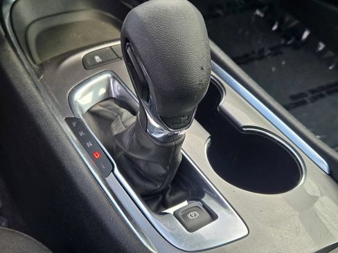 Used 2024 Chevrolet Malibu LT FWD image 34