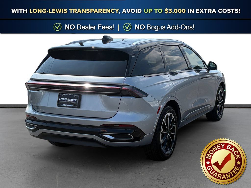 Used 2025 Lincoln Nautilus Reserve AWD/4WD image 7