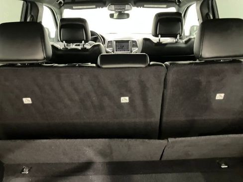 Used 2018 Jeep Grand Cherokee Altitude image 54