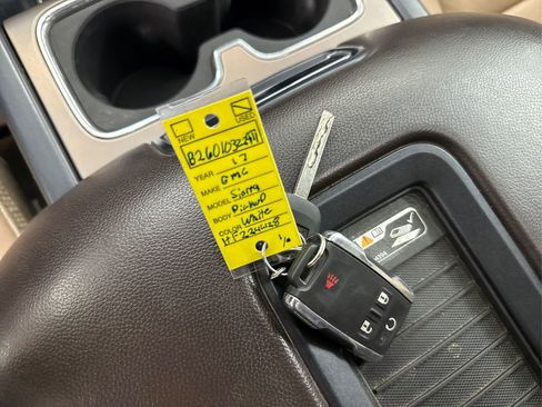 Used 2017 GMC Sierra 2500 Denali w/ Duramax Plus Package image 38