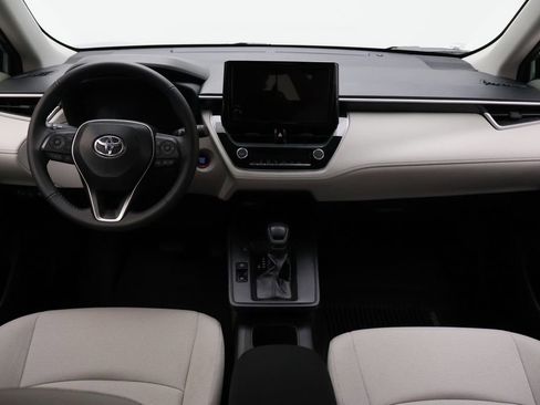 Certified 2026 Toyota Corolla Cross LE FWD image 24