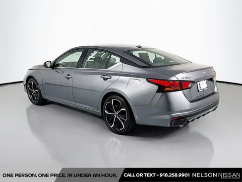 Certified 2025 Nissan Altima 2.5 SR FWD image 7