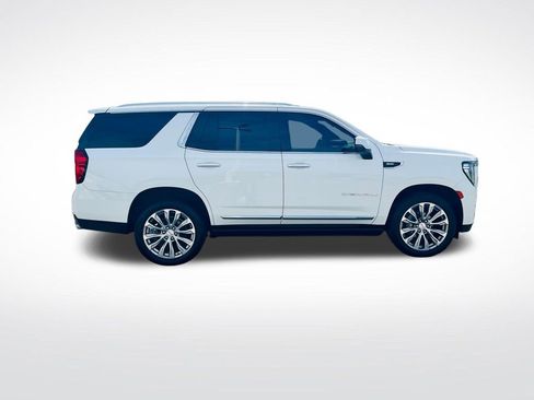 Used 2022 GMC Yukon Denali AWD/4WD image 9