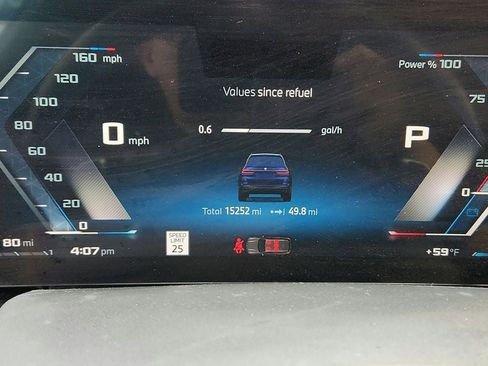 Used 2025 BMW X7 M60i image 16