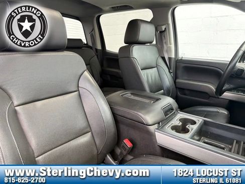 Used 2017 Chevrolet Silverado 1500 LTZ Z71 w/ LTZ Plus Package AWD/4WD image 12