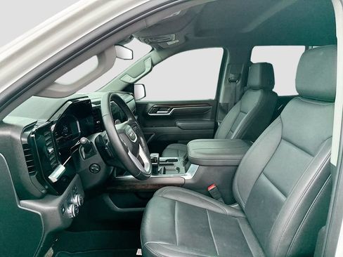 Used 2025 GMC Sierra 1500 SLT RWD image 11