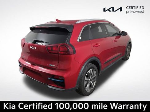 Certified 2022 Kia Niro EX FWD image 6