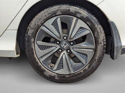 Used 2017 Honda Civic EX image 9