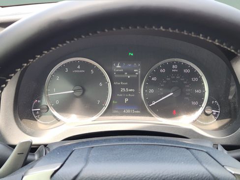Used 2022 Lexus RC 350 w/ Premium Package RWD image 23