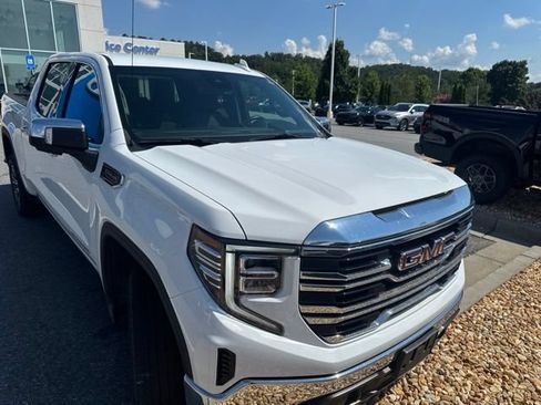 Used 2025 GMC Sierra 1500 SLT AWD/4WD image 12