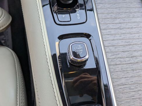 Used 2023 Volvo XC90 T8 Ultimate image 19