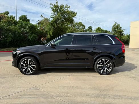 Used 2020 Volvo XC90 T6 Momentum w/ Protection Package Premier AWD/4WD image 3