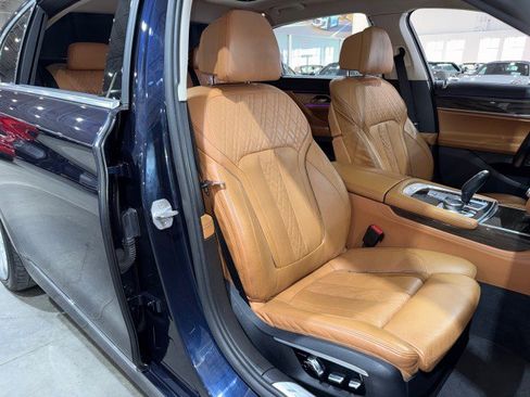 Used 2016 BMW 750i xDrive xDrive Executive Pkg 2 $107K M image 65