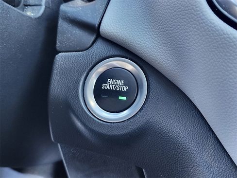 Used 2022 Chevrolet Equinox LS image 19