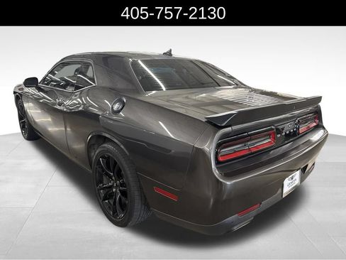 Used 2017 Dodge Challenger SXT Plus RWD image 4