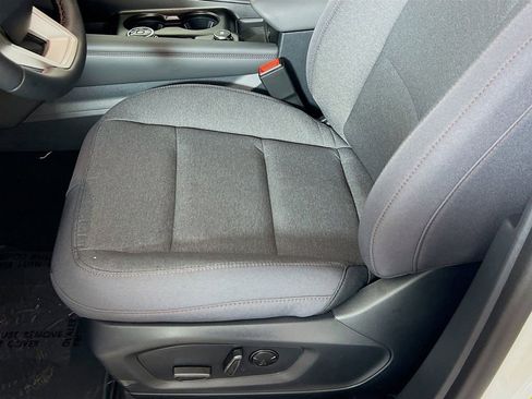 New 2026 Ford Explorer Active image 24