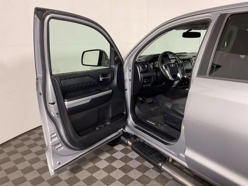 Used 2015 Toyota Tundra Platinum AWD/4WD image 18