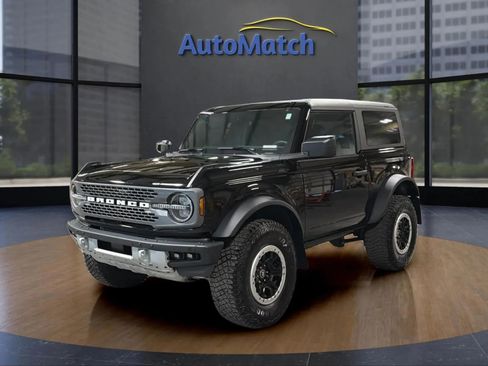 Used 2023 Ford Bronco 2-Door w/ Sasquatch Package AWD/4WD image 4