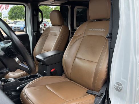 Used 2021 Jeep Wrangler Unlimited Rubicon AWD/4WD image 8
