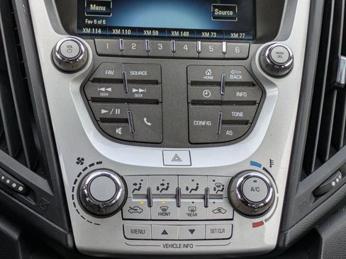 Used 2016 Chevrolet Equinox LT image 14