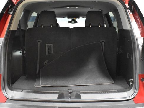 Used 2023 GMC Acadia SLT w/ Preferred Package image 30