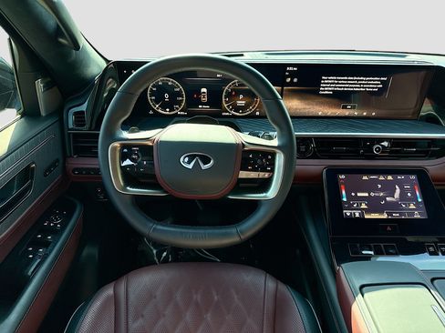 Used 2025 INFINITI QX80 Autograph AWD/4WD image 18