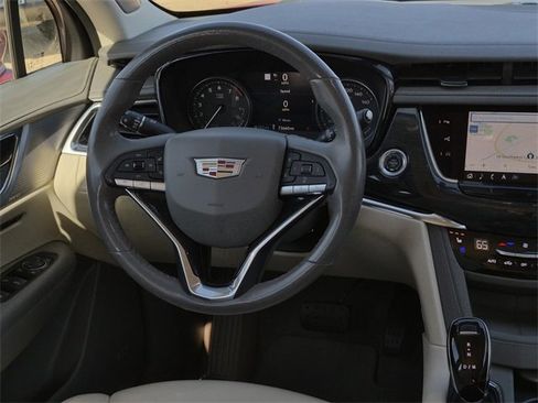 Used 2021 Cadillac XT6 Premium Luxury image 33