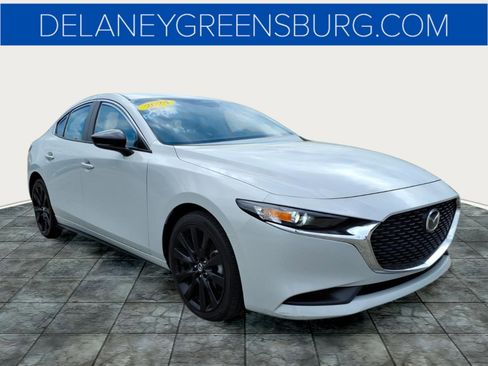 Used 2024 MAZDA MAZDA3 s FWD image 1